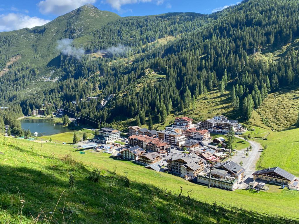 Blick auf Zauchensee